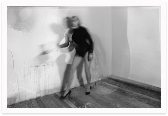 o. T. | I. v. R. №2 | walking through a room | 40 x 60 cm | 2015